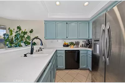 28958 Shadow Creek, Highland, CA 92346 - Photo 11