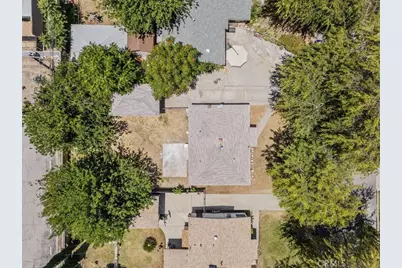2304 Roxbury Drive, San Bernardino, CA 92404 - Photo 29