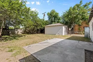 2304 Roxbury Dr, San Bernardino, CA 92404 - Photo 23