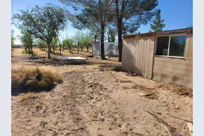 9870 Cody, Lucerne Valley, CA 92356 - Photo 7