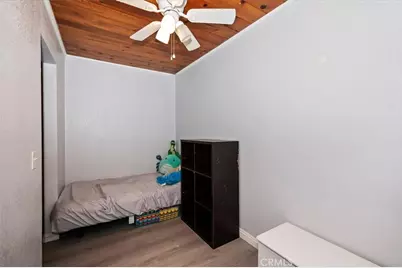 23869 Wildwood, Crestline, CA 92325 - Photo 17