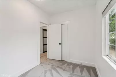 2895 N Sierra Way, San Bernardino, CA 92405 - Photo 25