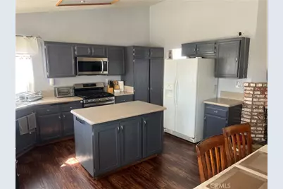 13073 Snowview, Victorville, CA 92392 - Photo 9