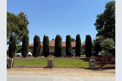 7701 Reynolds, Bakersfield, CA 93307 - Photo 1