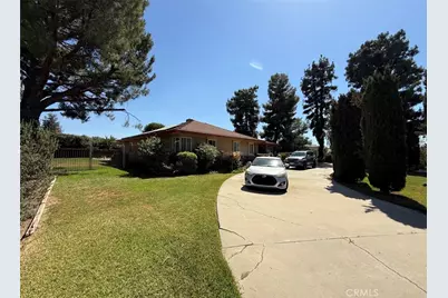 7701 Reynolds, Bakersfield, CA 93307 - Photo 5