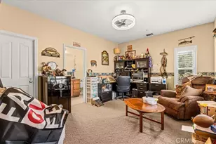10271 Clover, Hesperia, CA 92344 - Photo 17