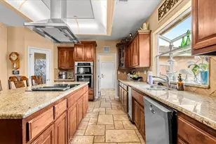 10271 Clover, Hesperia, CA 92344 - Photo 11