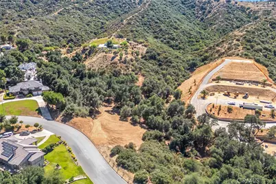 13582 Oak Mountain Drive, Yucaipa, CA 92399 - Photo 3