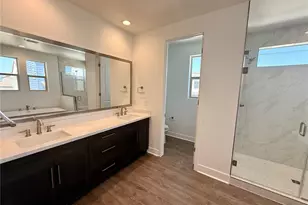 27415 Creekwood Ln, Valencia, CA 91381 - Photo 9