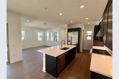 27415 Creekwood Lane, Valencia, CA 91381 - Photo 5
