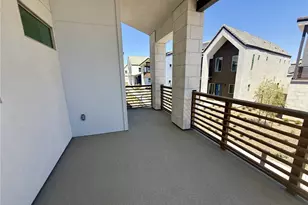 27403 Creekwood Ln, Valencia, CA 91381 - Photo 5