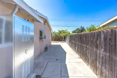 634 E Pioneer, Redlands, CA 92374 - Photo 29