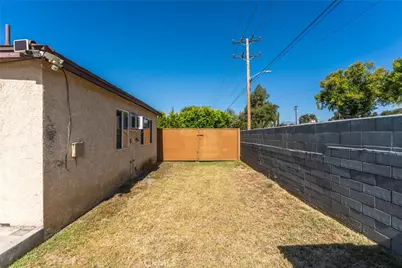 4793 Acacia, San Bernardino, CA 92407 - Photo 23