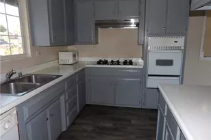 27123 Stratford St, Highland, CA 92346 - Photo 3