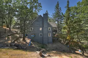 30228 Elfin Ct, Running Springs, CA 92382 - Photo 3
