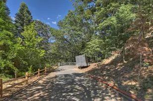 30228 Elfin Ct, Running Springs, CA 92382 - Photo 51