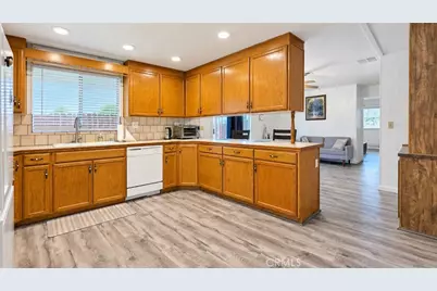28799 Via Playa Del Rey, Murrieta, CA 92563 - Photo 5