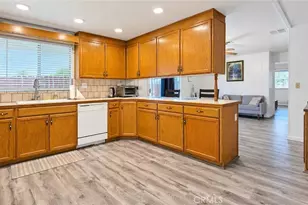28799 Via Playa Del Rey, Murrieta, CA 92563 - Photo 5