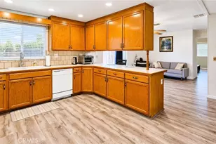 28799 Via Playa Del Rey, Murrieta, CA 92563 - Photo 7