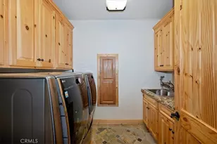 438 Starlight Cir, Big Bear Lake, CA 92315 - Photo 57