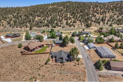 1170 Crestwood, Big Bear City, CA 92314 - Photo 37