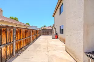 1060 Pertano, Hemet, CA 92543 - Photo 45