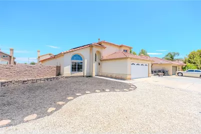 1060 Pertano, Hemet, CA 92543 - Photo 3