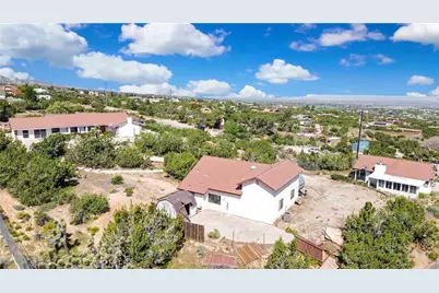 2929 Snow Line Drive, Pinon Hills, CA 92372 - Photo 55