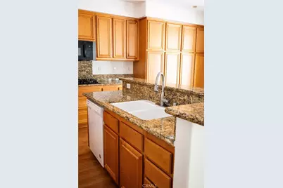 29274 Henderson, Highland, CA 92346 - Photo 11