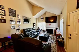 16520 Greystone Dr, La Mirada, CA 90638 - Photo 3