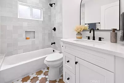 2430 S Cochran Avenue, Los Angeles, CA 90016 - Photo 21
