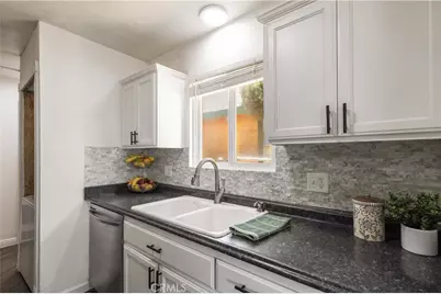 124 Wabash, Sugarloaf, CA 92386 - Photo 5