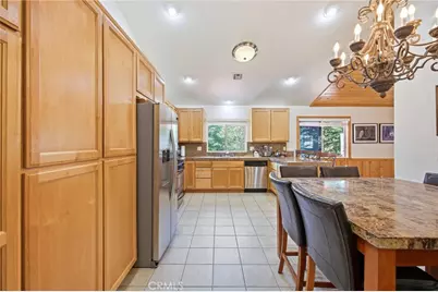 915 Brentwood Drive, Lake Arrowhead, CA 92352 - Photo 27