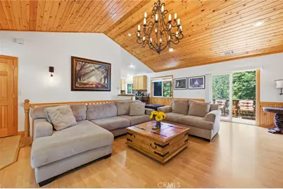 915 Brentwood Drive, Lake Arrowhead, CA 92352 - Photo 19