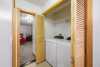 915 Brentwood Drive, Lake Arrowhead, CA 92352 - Photo 29