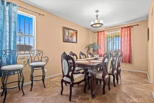 17681 View Mt Ct, Victorville, CA 92395 - Photo 9