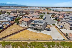 17681 View Mt Ct, Victorville, CA 92395 - Photo 39