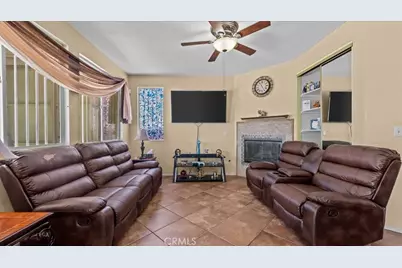 17681 View Mount Court, Victorville, CA 92395 - Photo 5