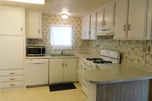 35218 Fir Ave, Yucaipa, CA 92399 - Photo 15