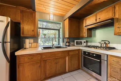 271 Fremont Road, Lake Arrowhead, CA 92352 - Photo 11