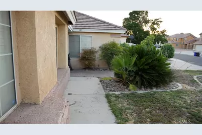 14049 Trigger, Victorville, CA 92392 - Photo 9