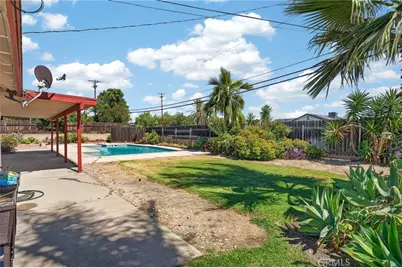 26271 Edgemont Drive, Highland, CA 92346 - Photo 3