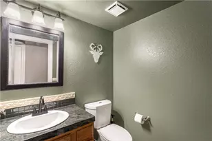 22960 Pavla Ct, Wildomar, CA 92595 - Photo 17