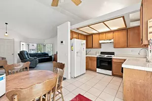 24656 Wisteria, Moreno Valley, CA 92557 - Photo 19