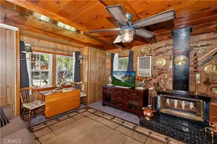 571 Pine Ln, Sugarloaf, CA 92386 - Photo 9