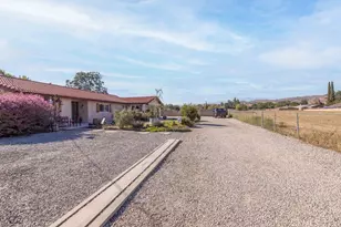 32190 Kentucky, Yucaipa, CA 92399 - Photo 21