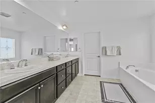 31536 Blossom Hill Ct, Murrieta, CA 92563 - Photo 33