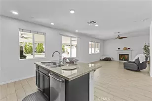 31536 Blossom Hill Ct, Murrieta, CA 92563 - Photo 19