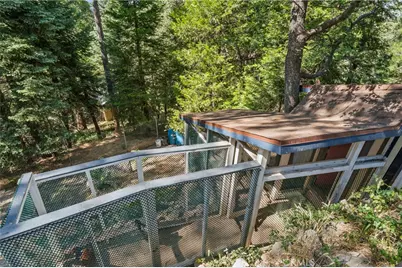 26472 Lake Forest, Twin Peaks, CA 92391 - Photo 17