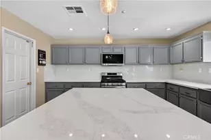 14007 Princeton Ct, Fontana, CA 92336 - Photo 19